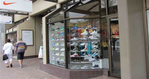 nike neutral bay